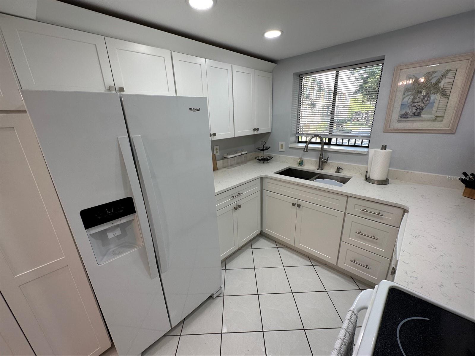 MEDITERRANEAN MANORS - Residential Lease