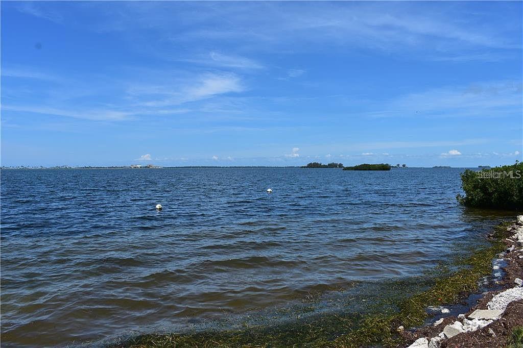 MEDITERRANEAN MANORS - Residential Lease