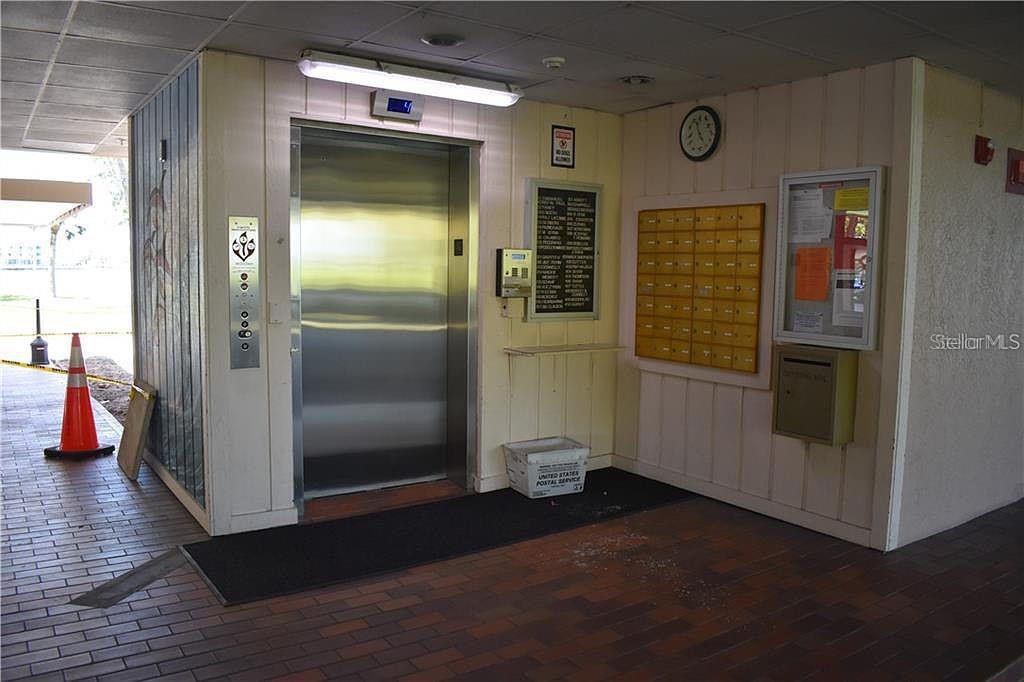 MEDITERRANEAN MANORS - Residential Lease