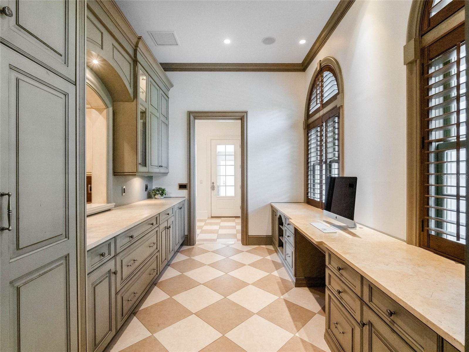 BALDWIN PARK - Residential