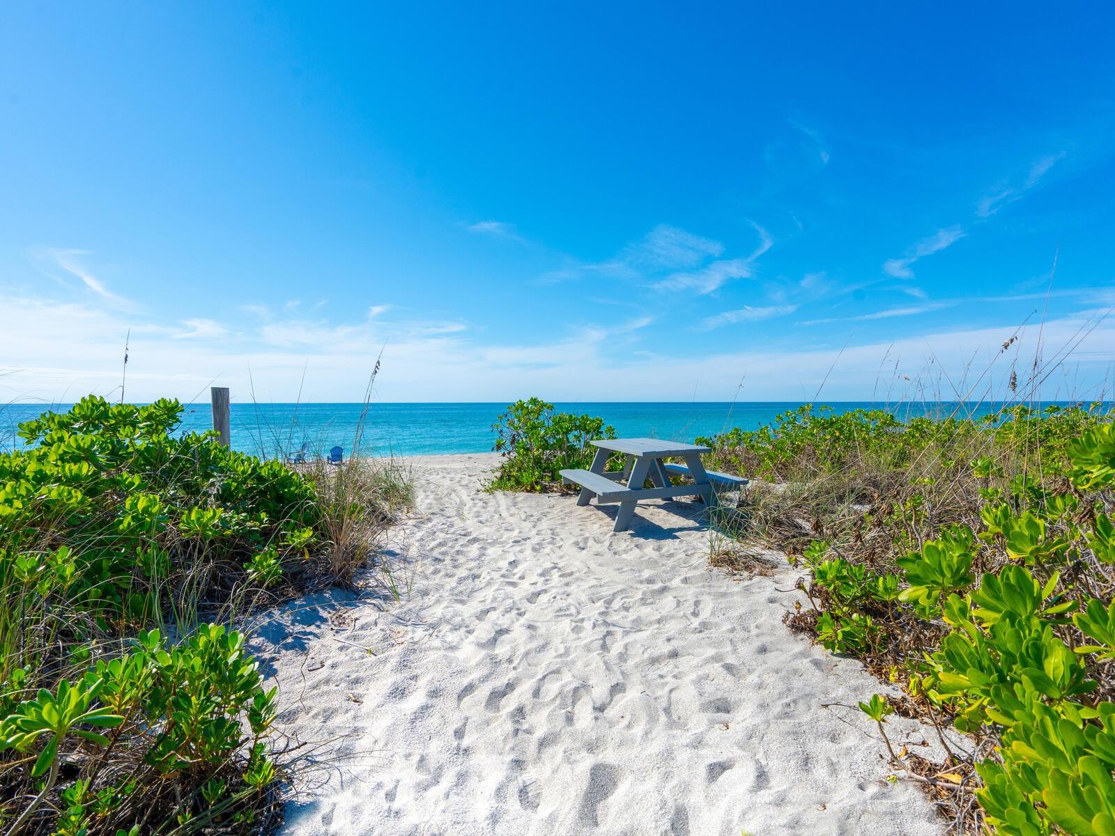 CASEY KEY - Residential