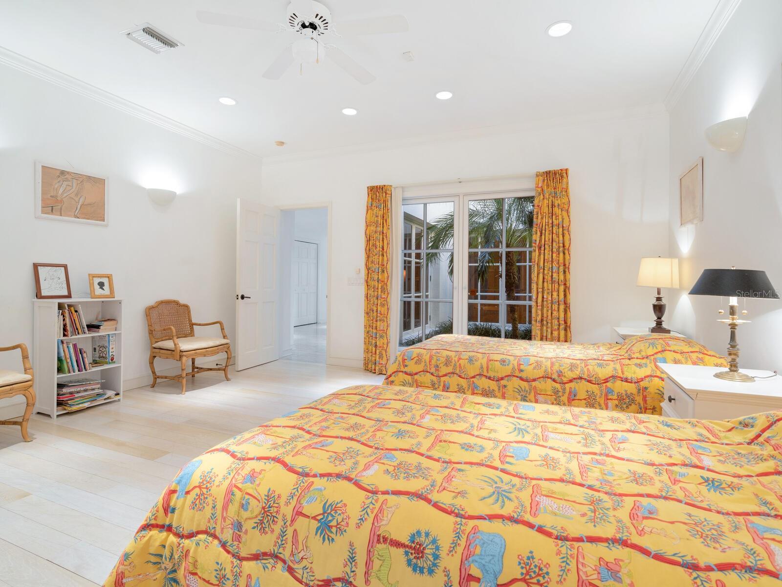 CASEY KEY - Residential