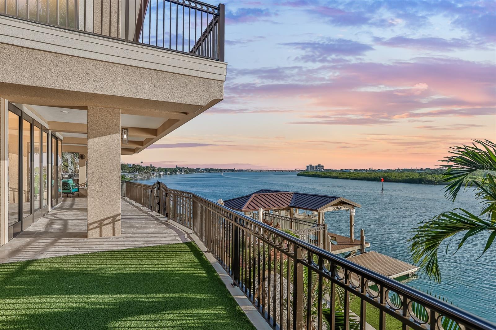 COLIN PARK - Residential