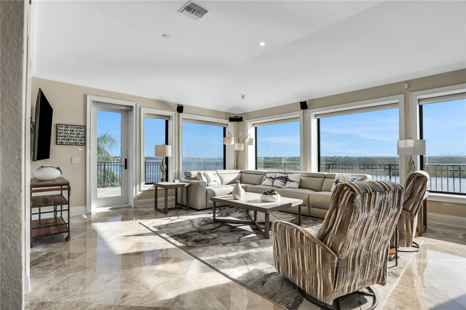 COLIN PARK - Residential