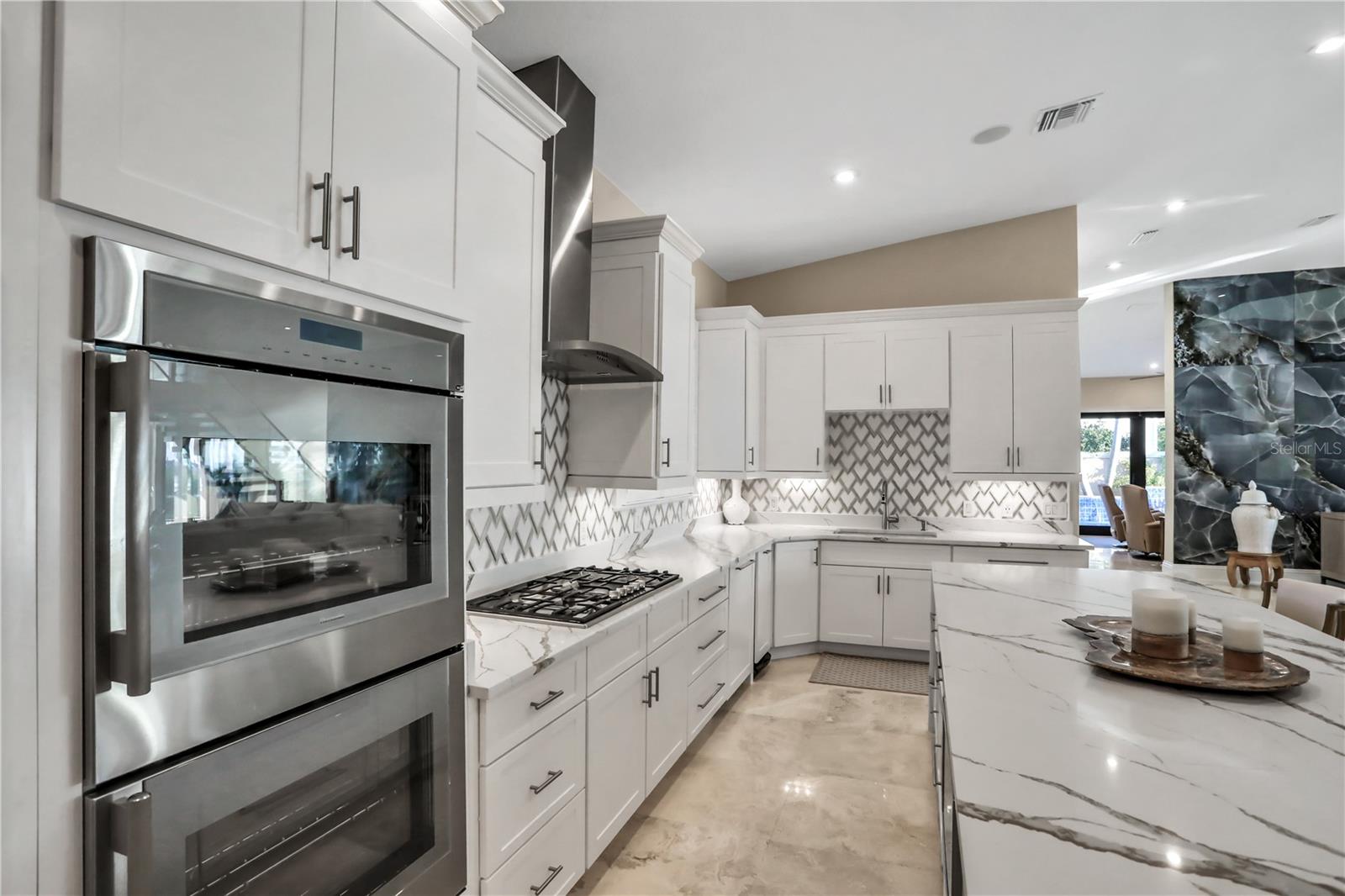 COLIN PARK - Residential