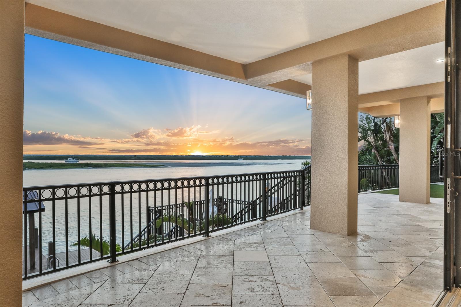 COLIN PARK - Residential