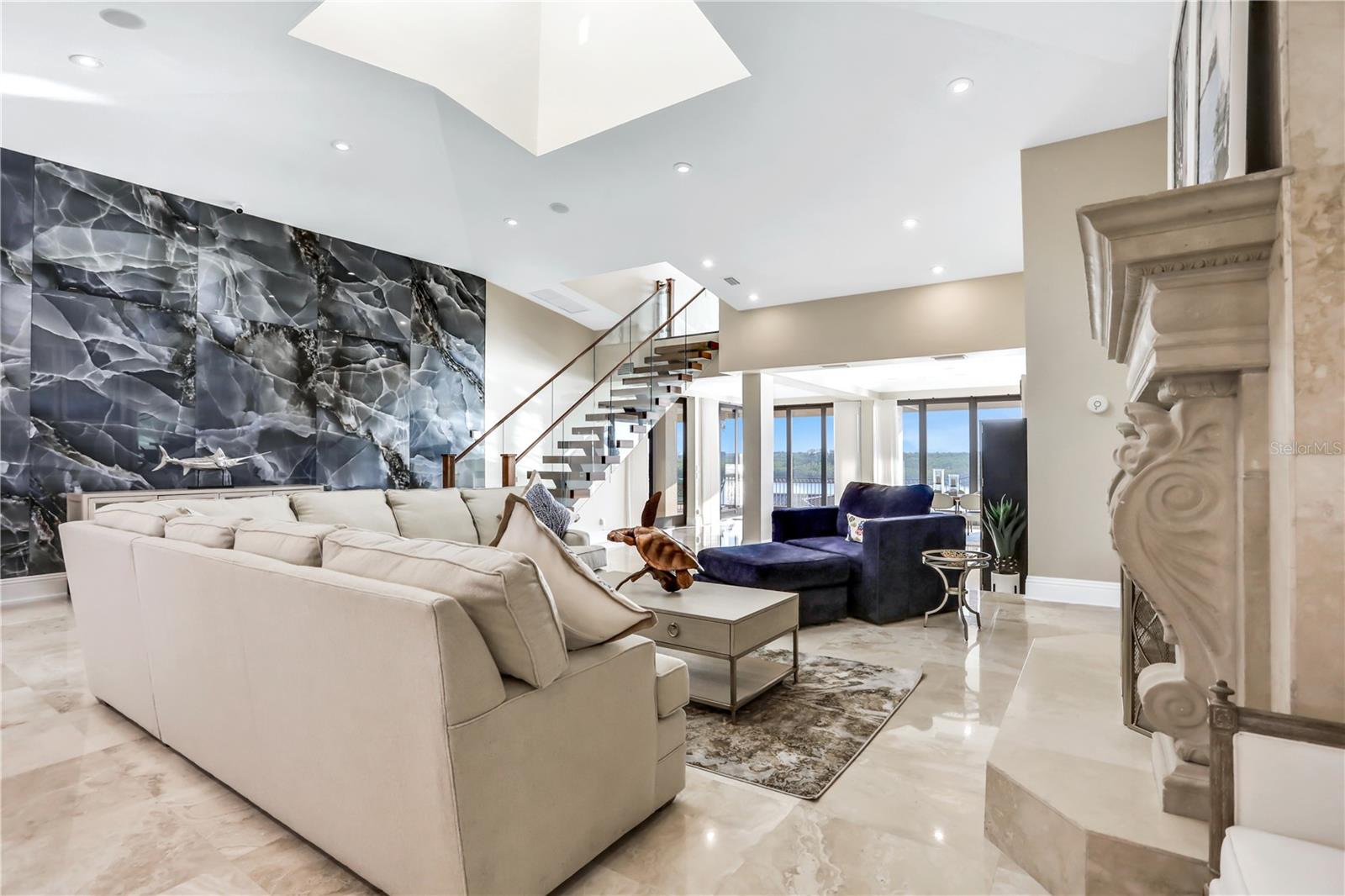 COLIN PARK - Residential