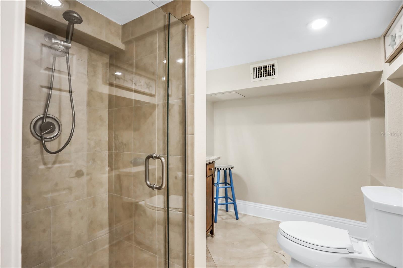 COLIN PARK - Residential