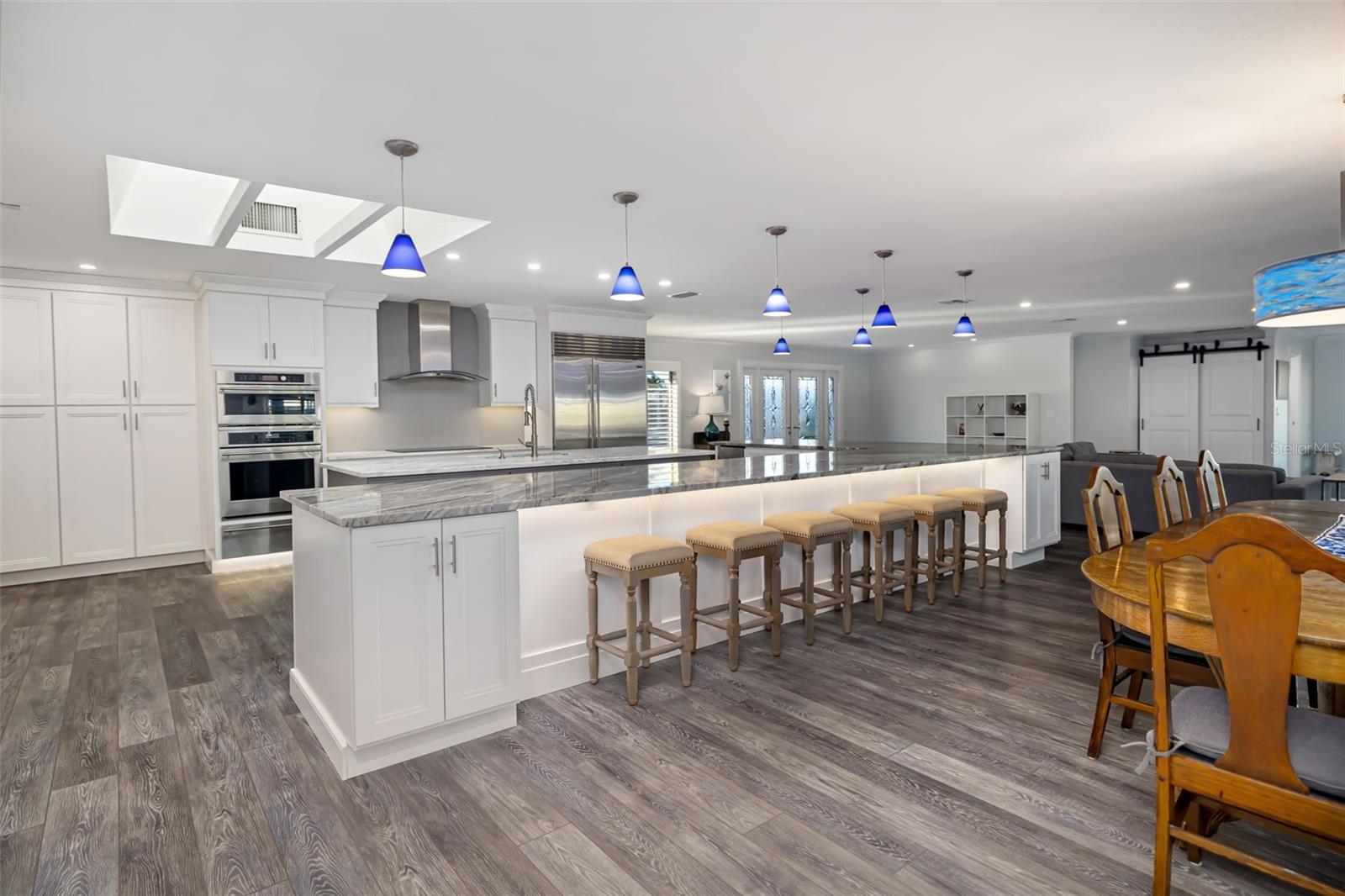 SAN REMO SHORES - Residential