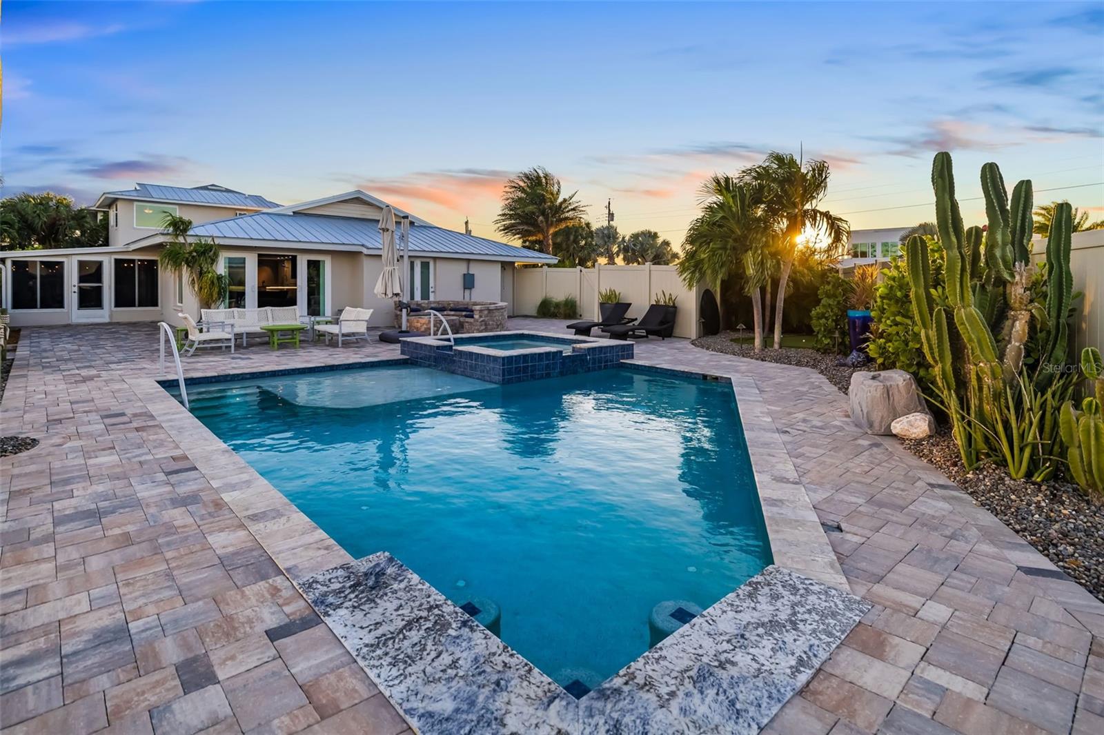 3611 PLUMOSA TERRACE