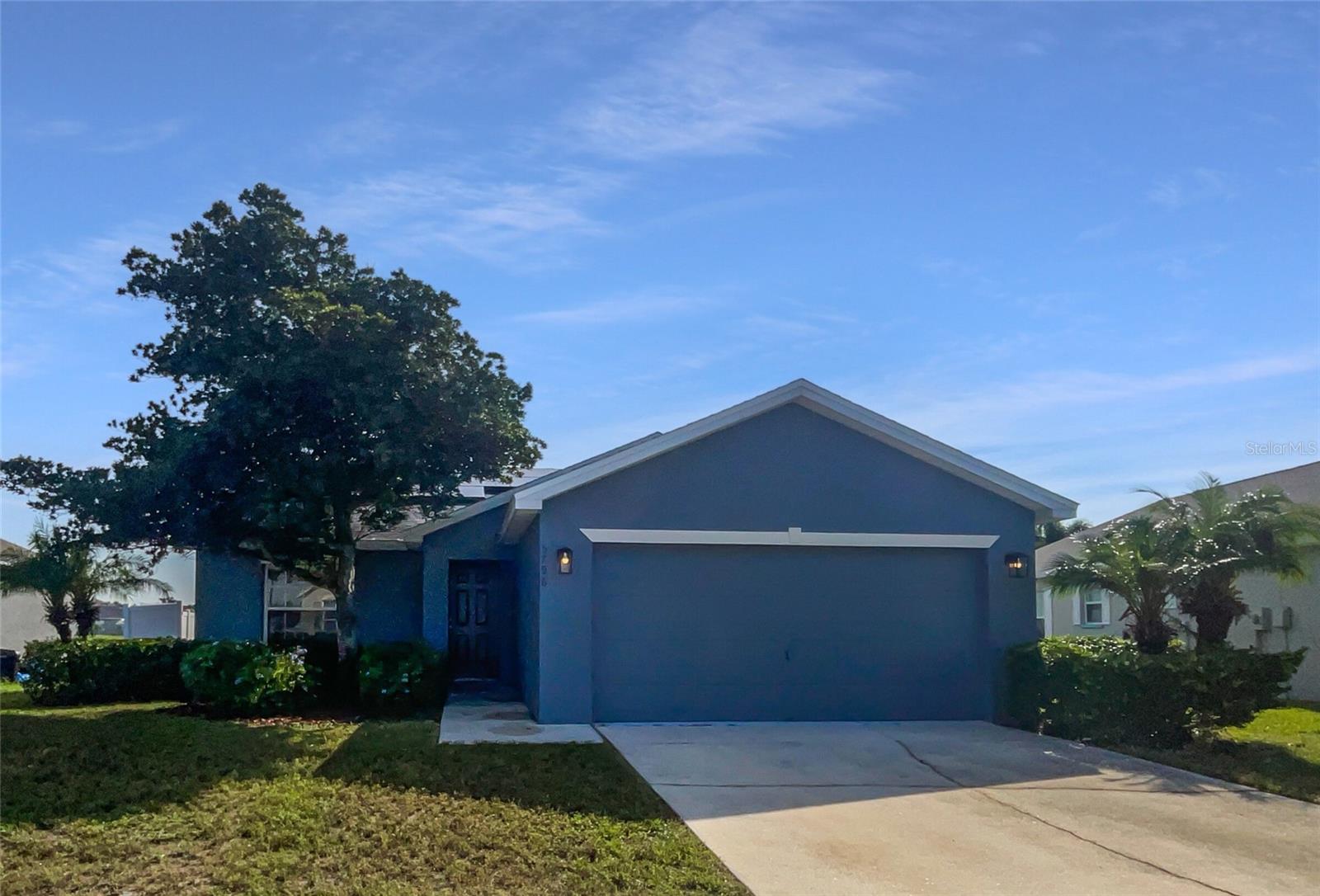 LAKESIDE LANDINGS PH 01 - Residential