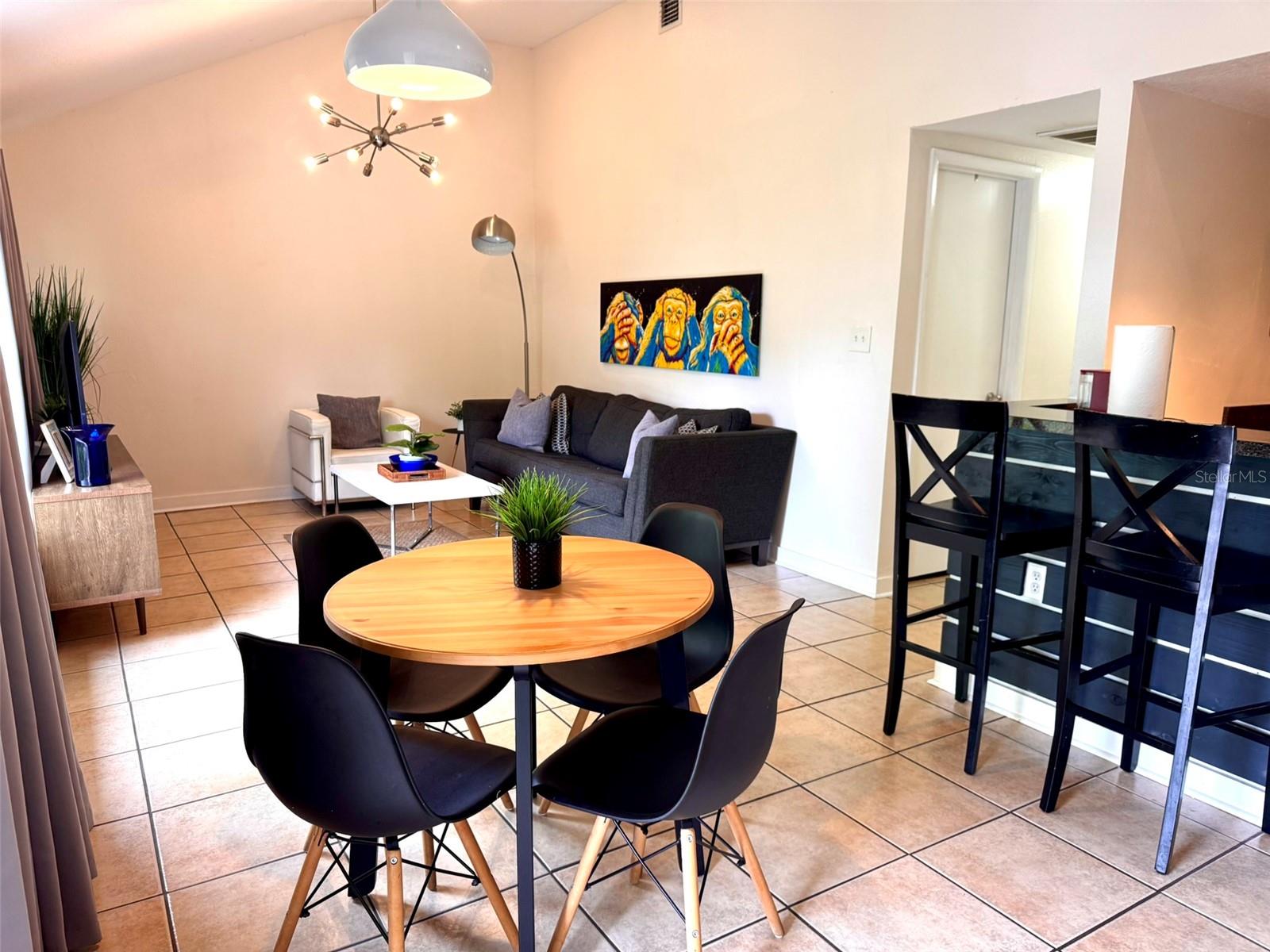 5810 N SUWANEE AVENUE