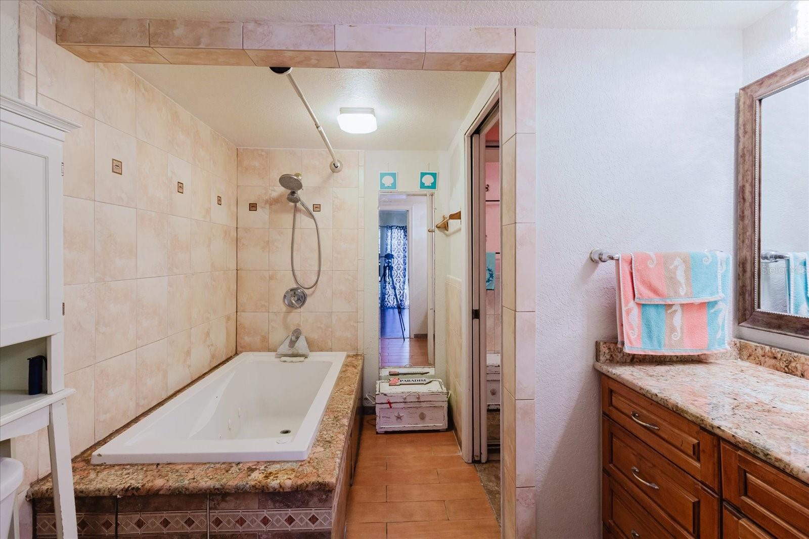 LAKE FOREST CONDO - Residential