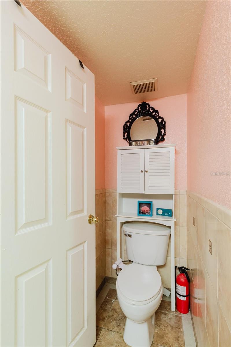 LAKE FOREST CONDO - Residential