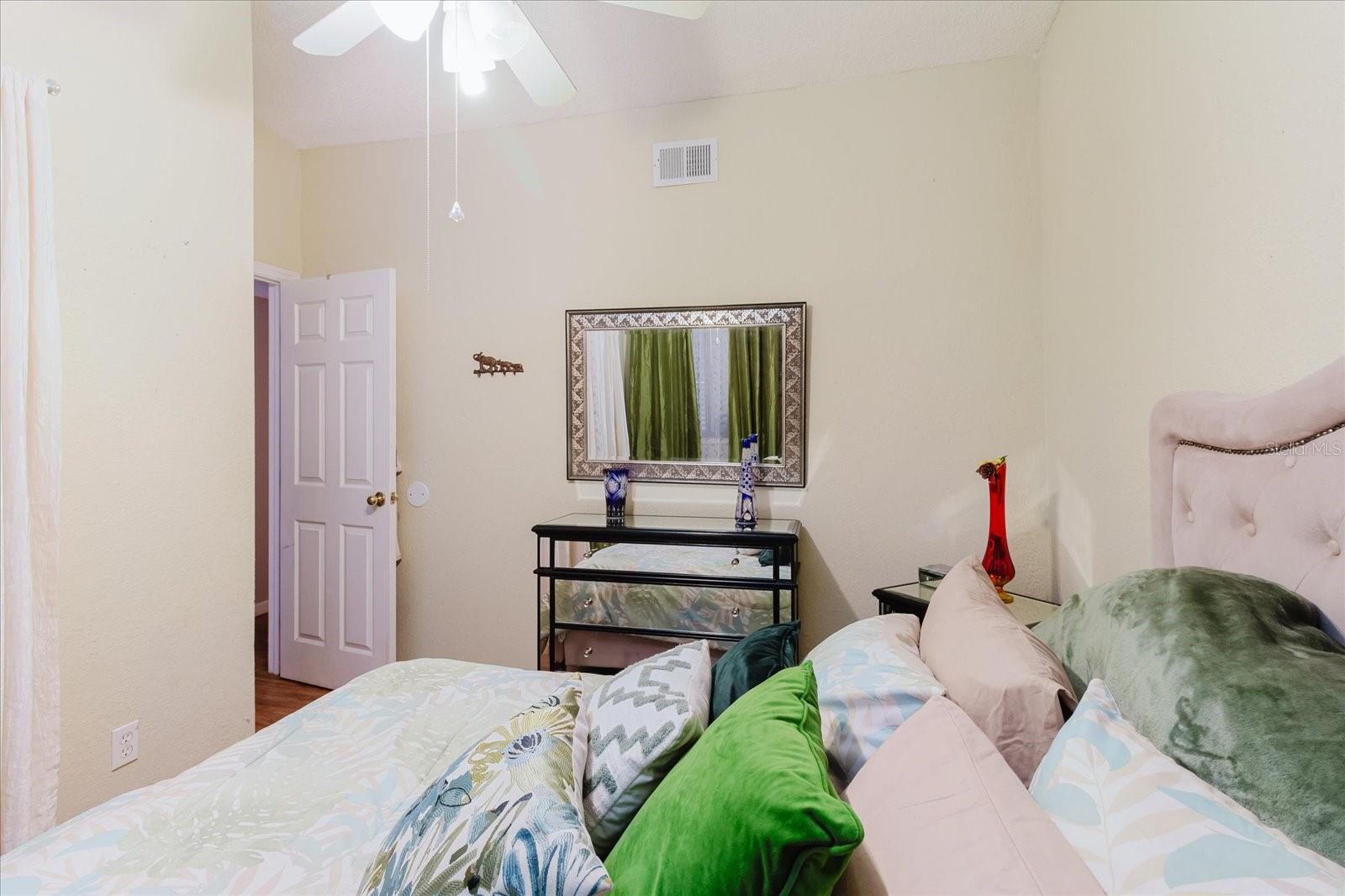 LAKE FOREST CONDO - Residential