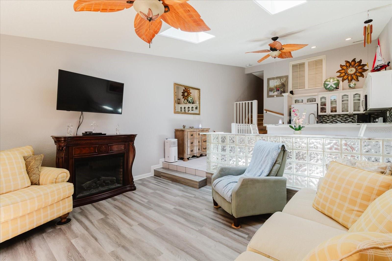 LAKE FOREST CONDO - Residential