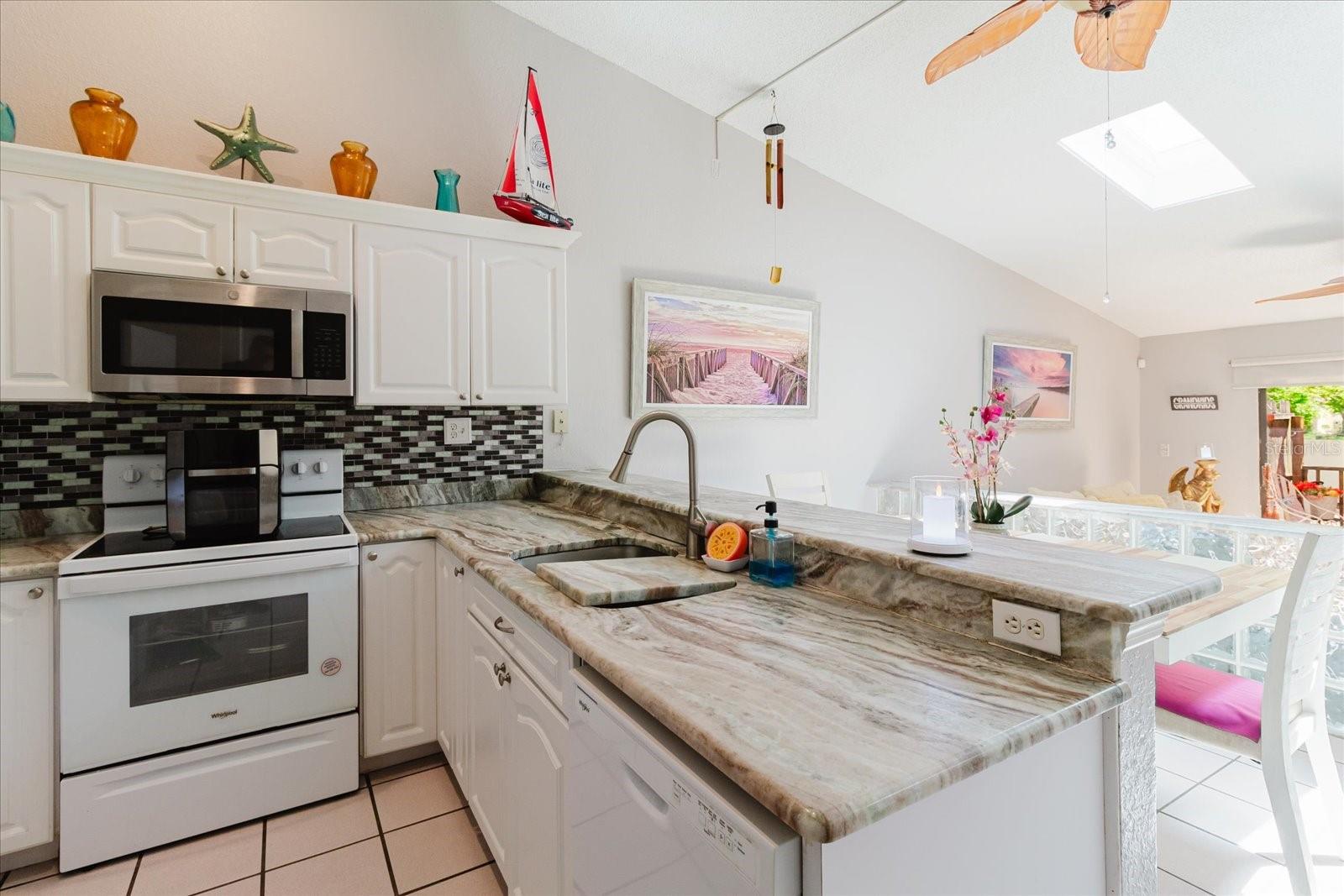 LAKE FOREST CONDO - Residential