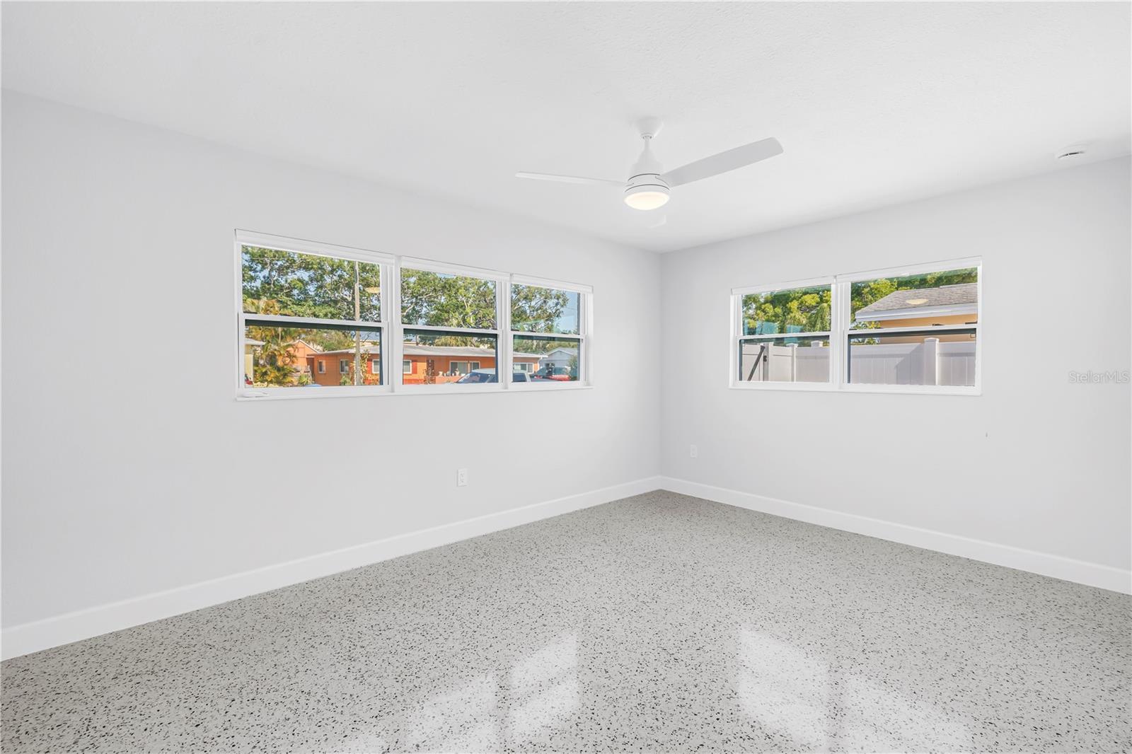 TOUSSIE TERRACE - Residential