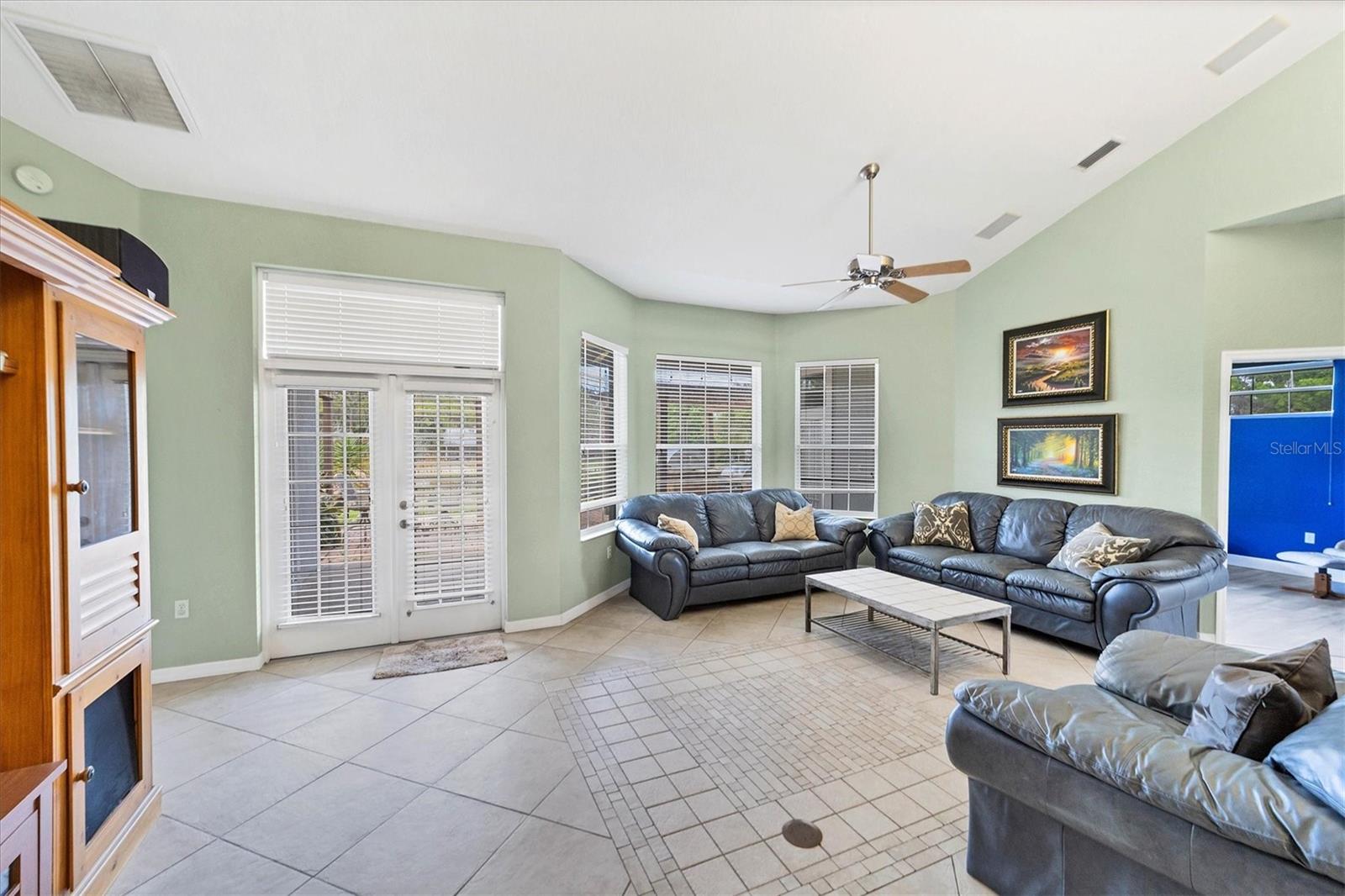 SHADES OF MAGNOLIA MANOR - Residential