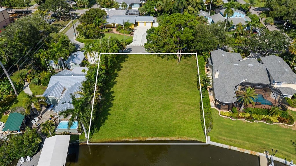 Photo of 103 40th Street Court NW, Bradenton, FL 34209 (MLS # A4704517)