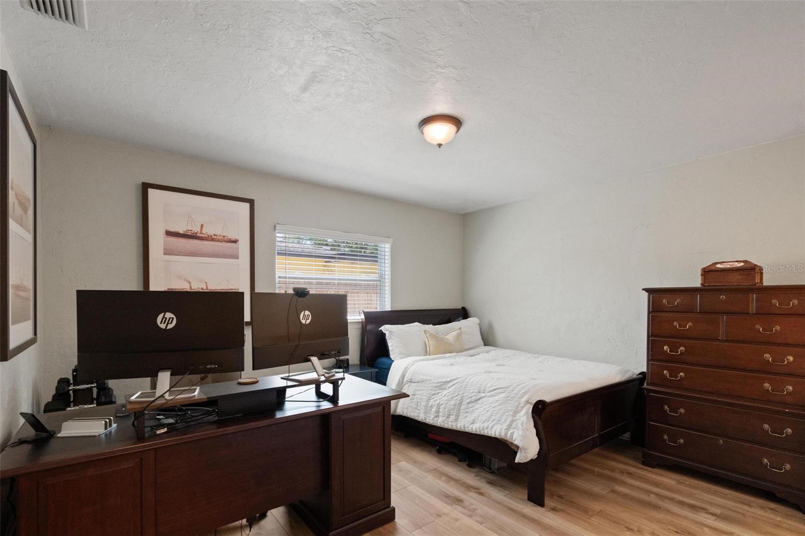 PINE GLADE - Residential