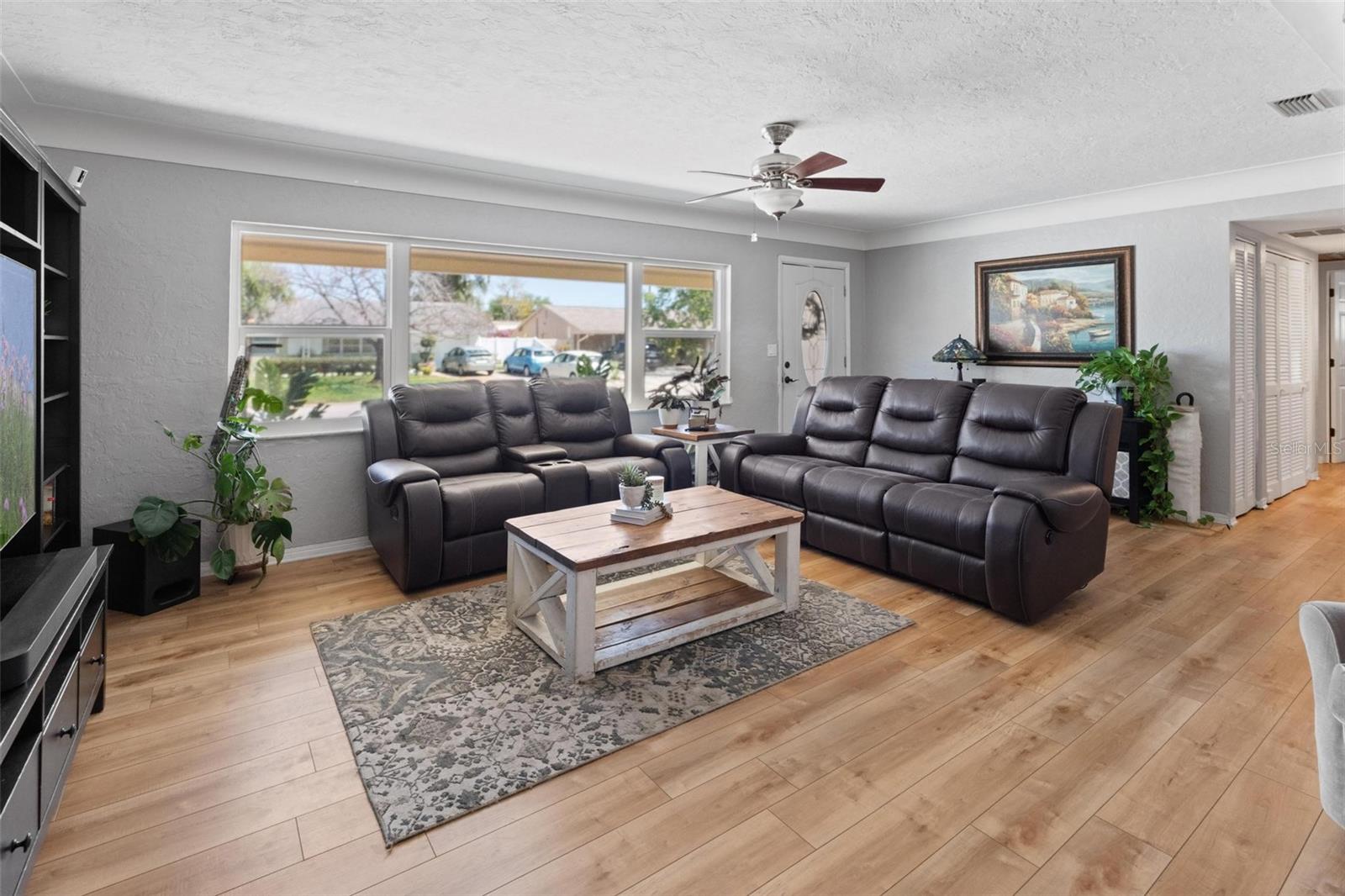 PINE GLADE - Residential