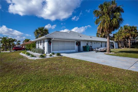 A home in PORT CHARLOTTE