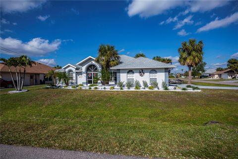 A home in PORT CHARLOTTE