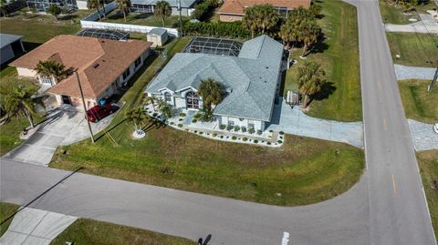 A home in PORT CHARLOTTE