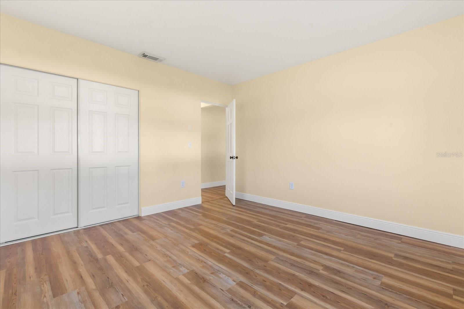 ANONA GROVES - Residential