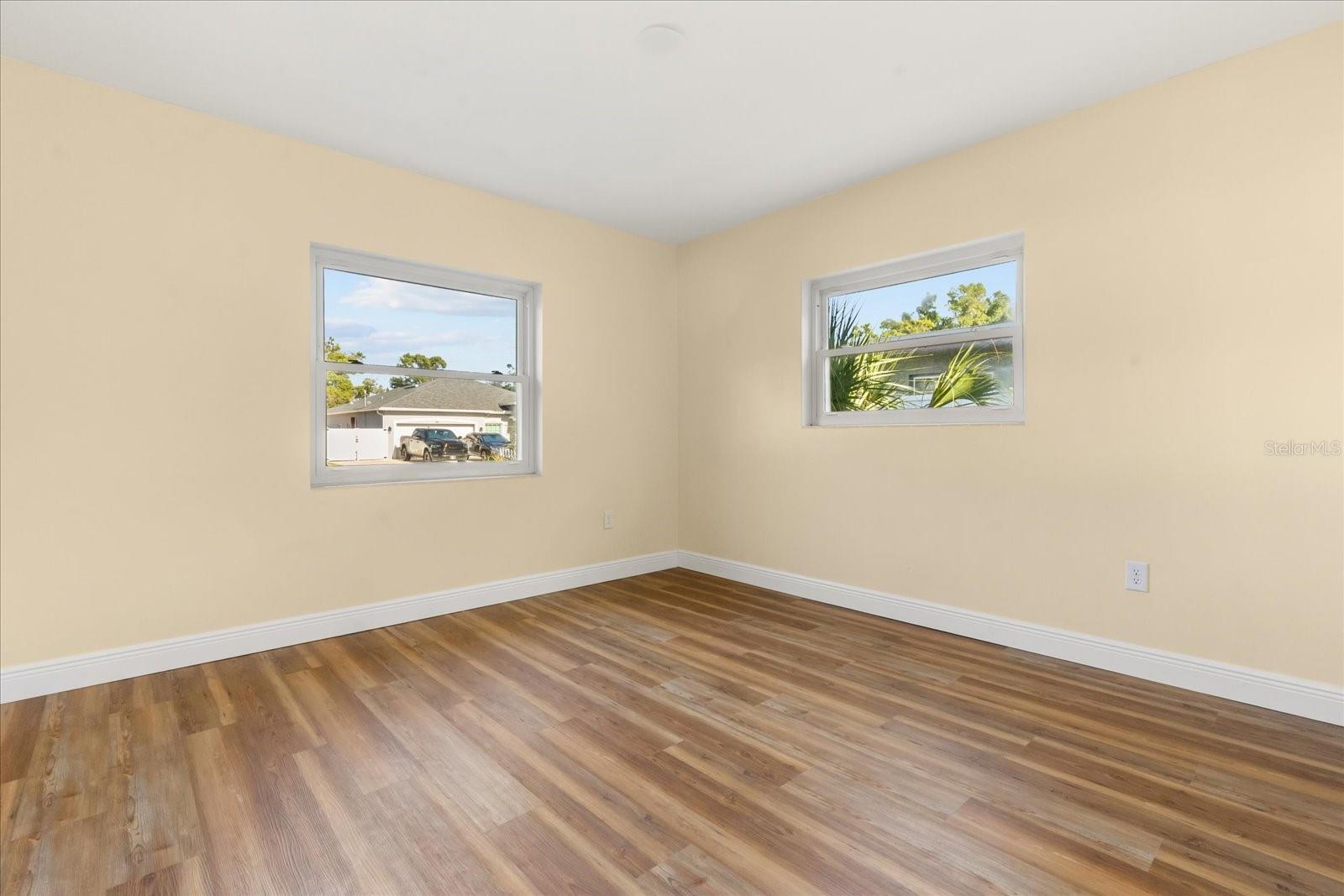 ANONA GROVES - Residential