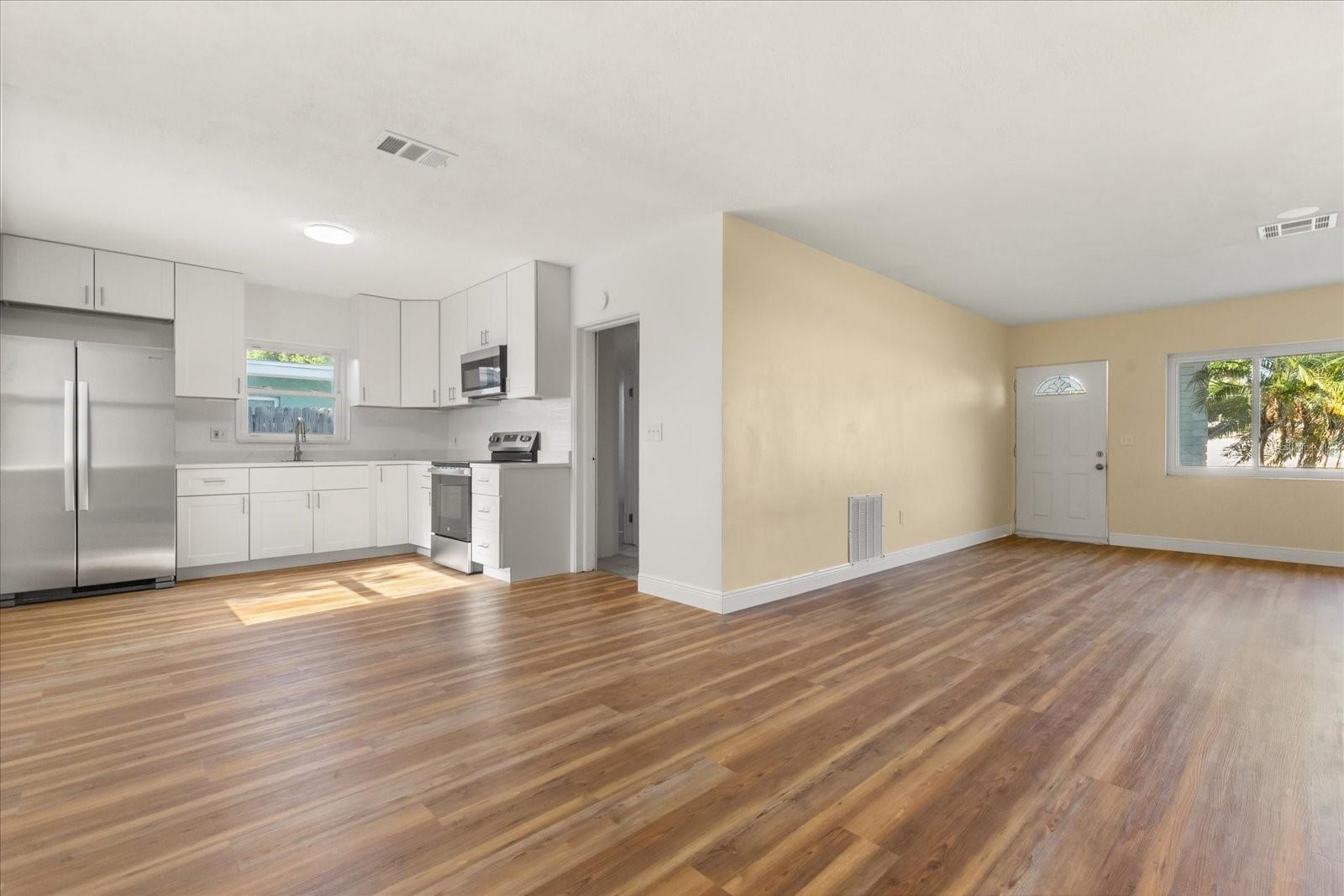 ANONA GROVES - Residential