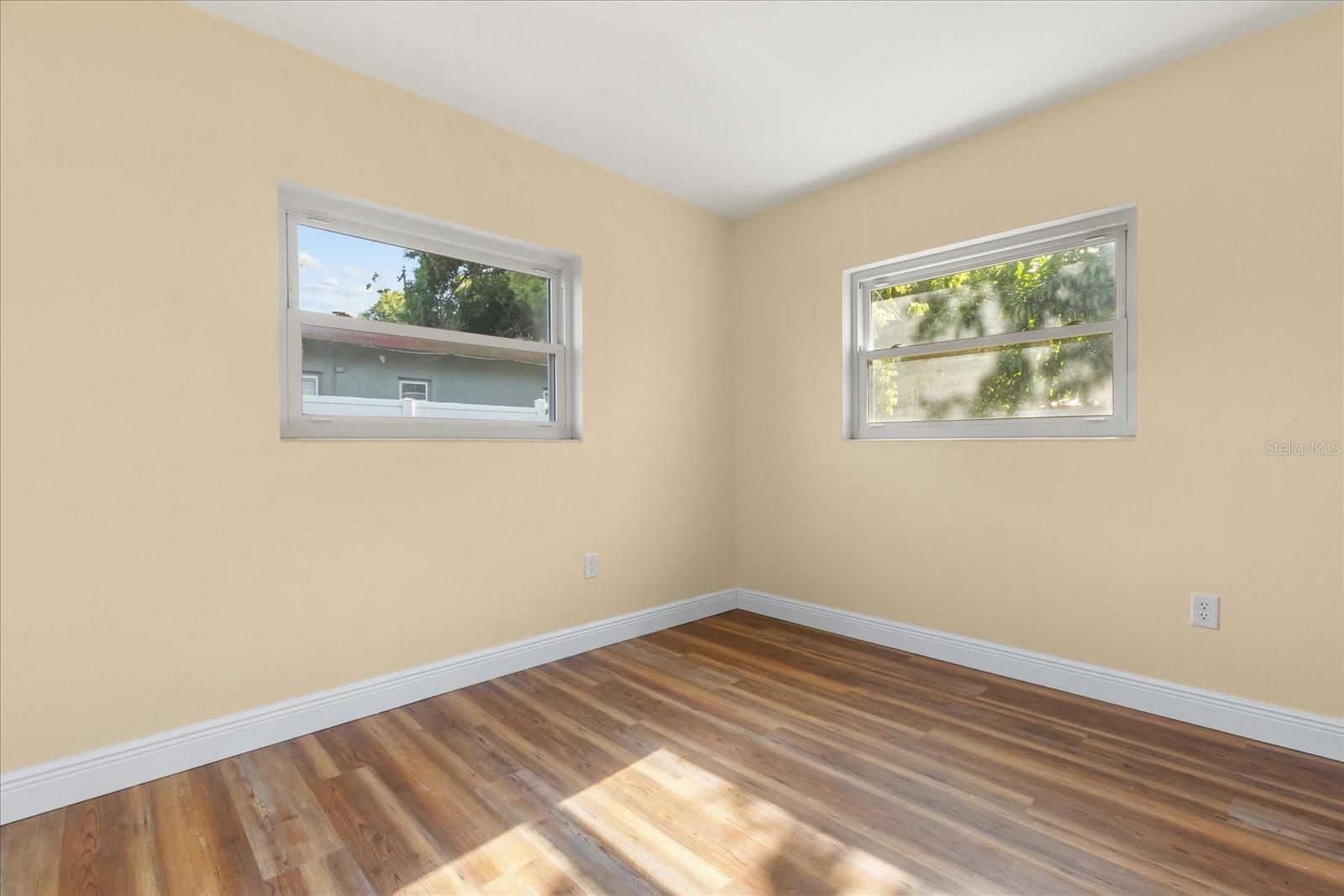 ANONA GROVES - Residential