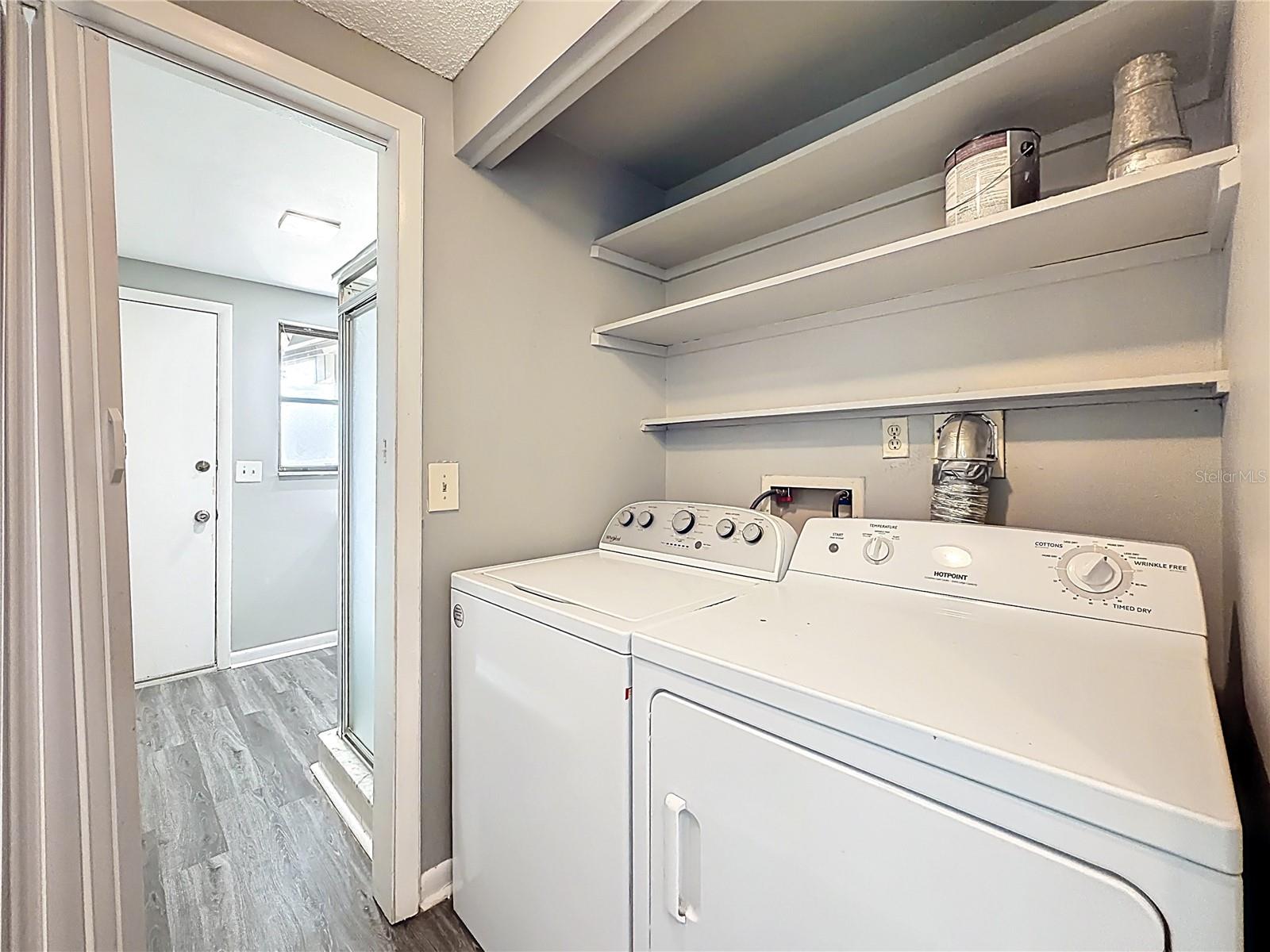 ERROL VILLAGE 01 CONDO - Residential