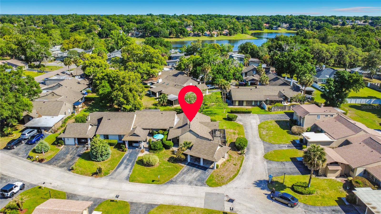 ERROL VILLAGE 01 CONDO - Residential