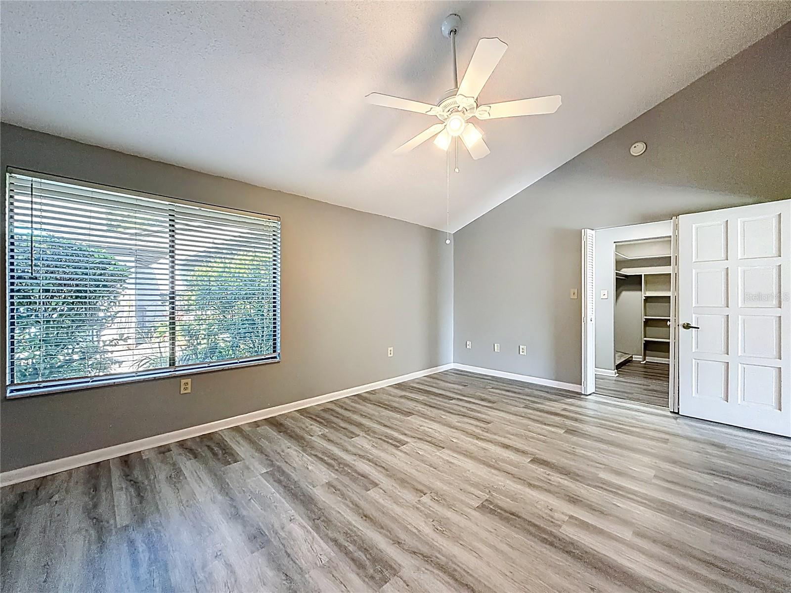 ERROL VILLAGE 01 CONDO - Residential