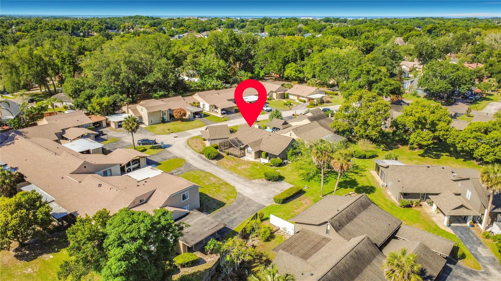 ERROL VILLAGE 01 CONDO - Residential