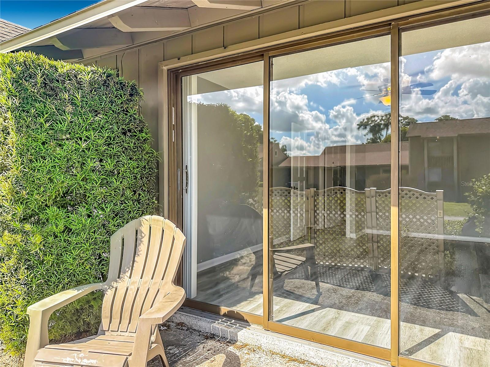 ERROL VILLAGE 01 CONDO - Residential