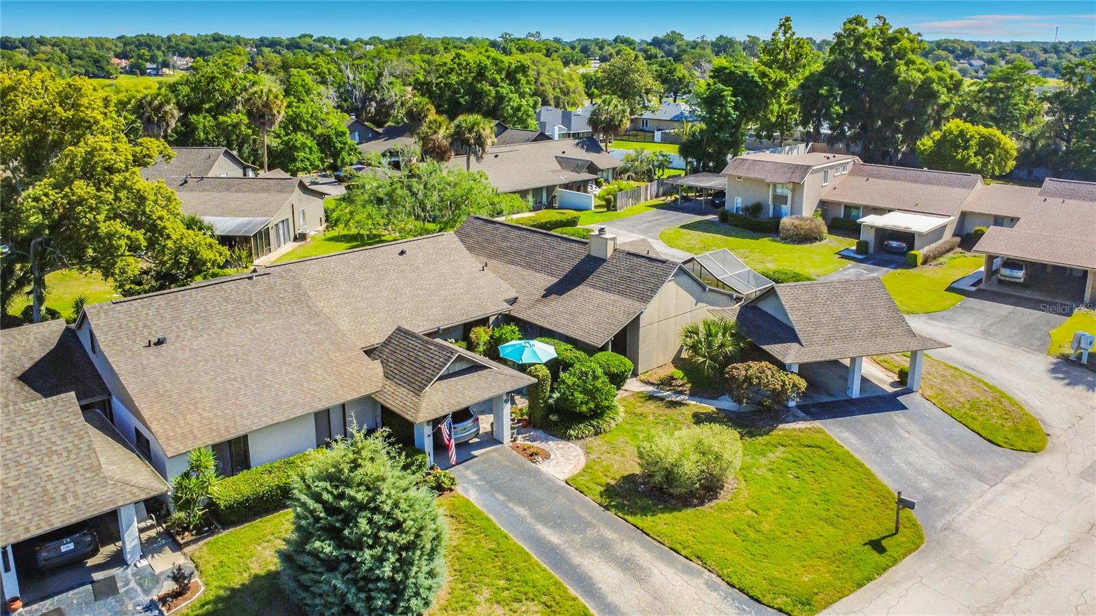 ERROL VILLAGE 01 CONDO - Residential