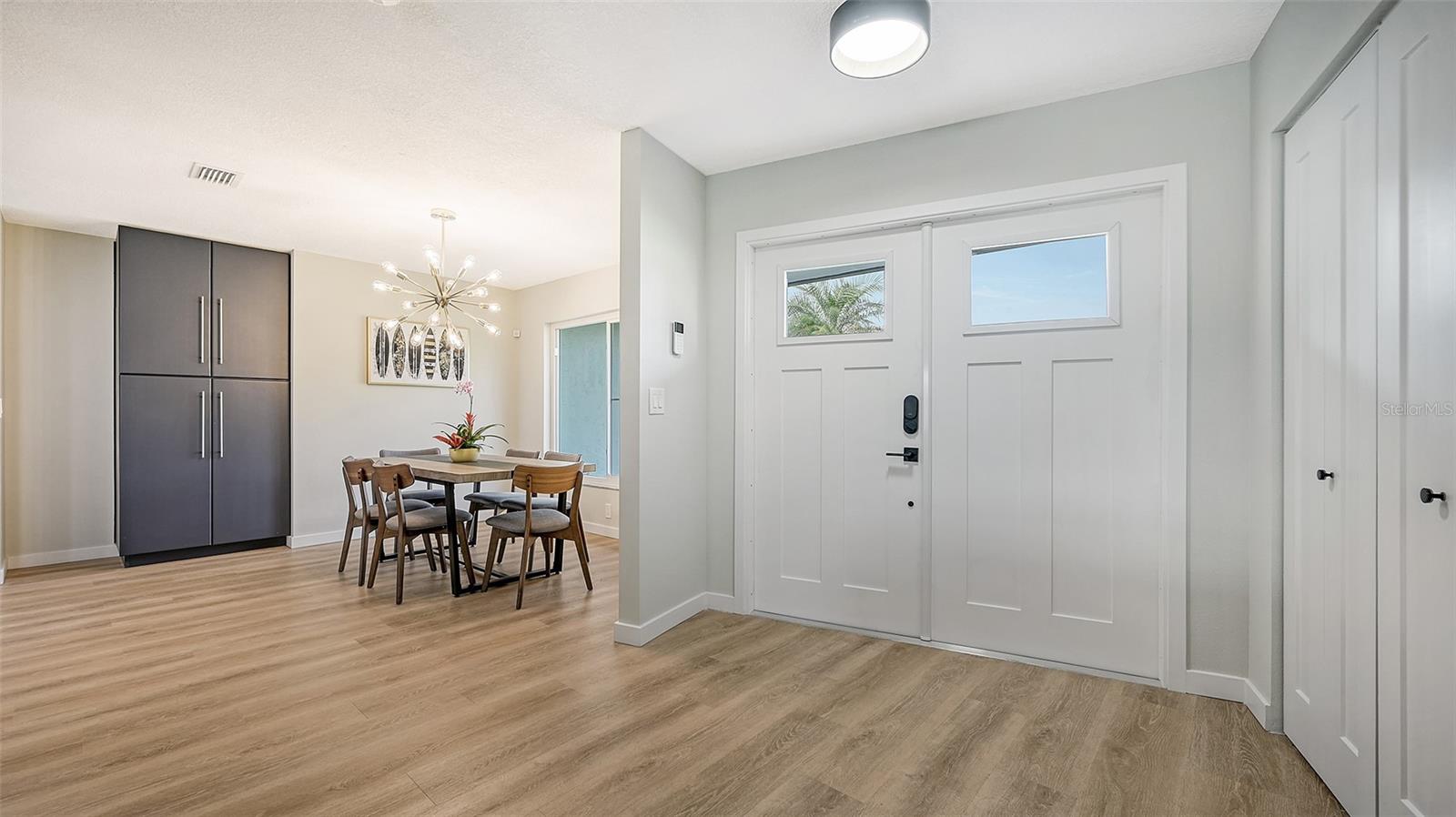 FOREST LAKES SOUTH - Residential Lease