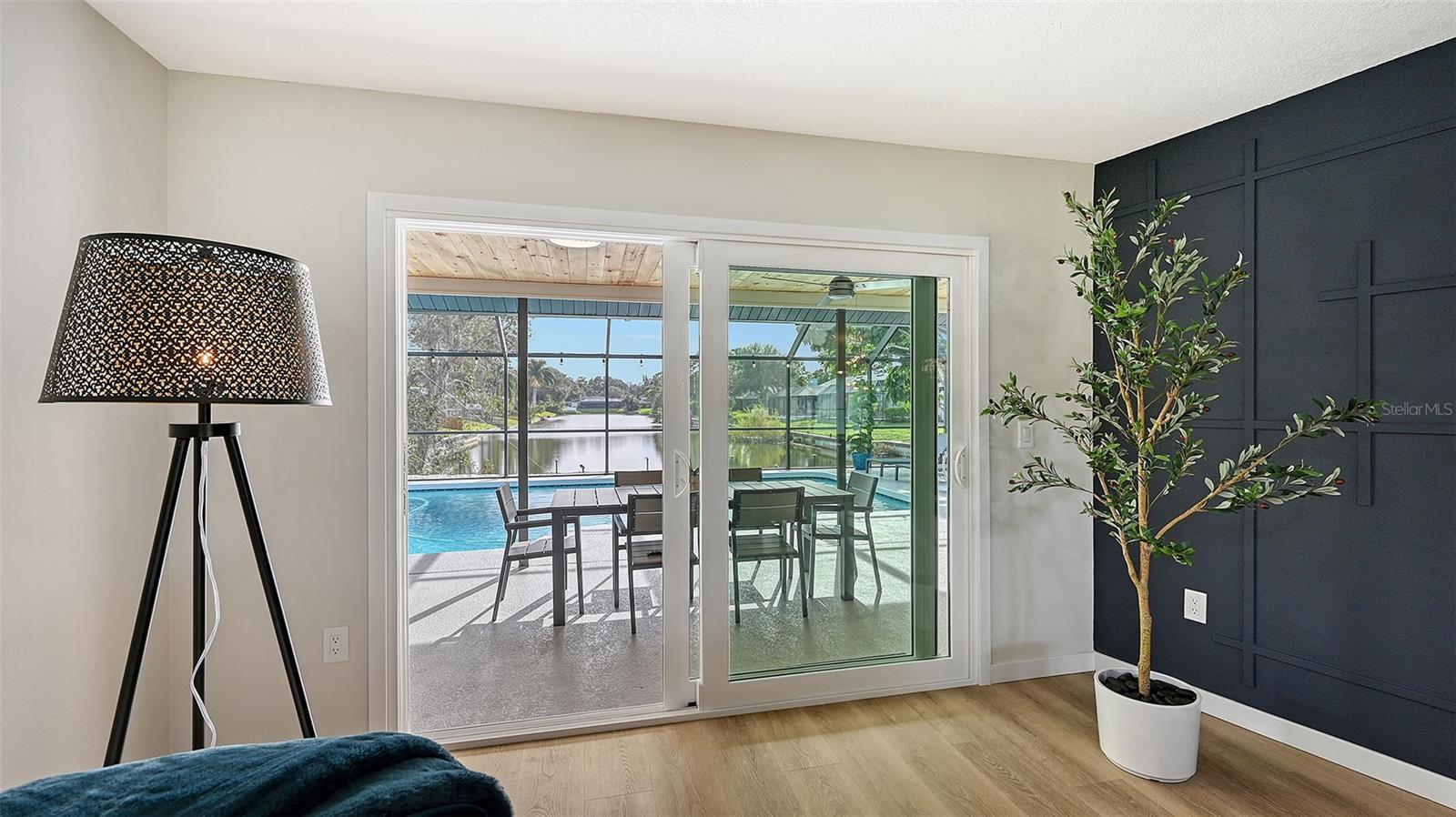 FOREST LAKES SOUTH - Residential Lease