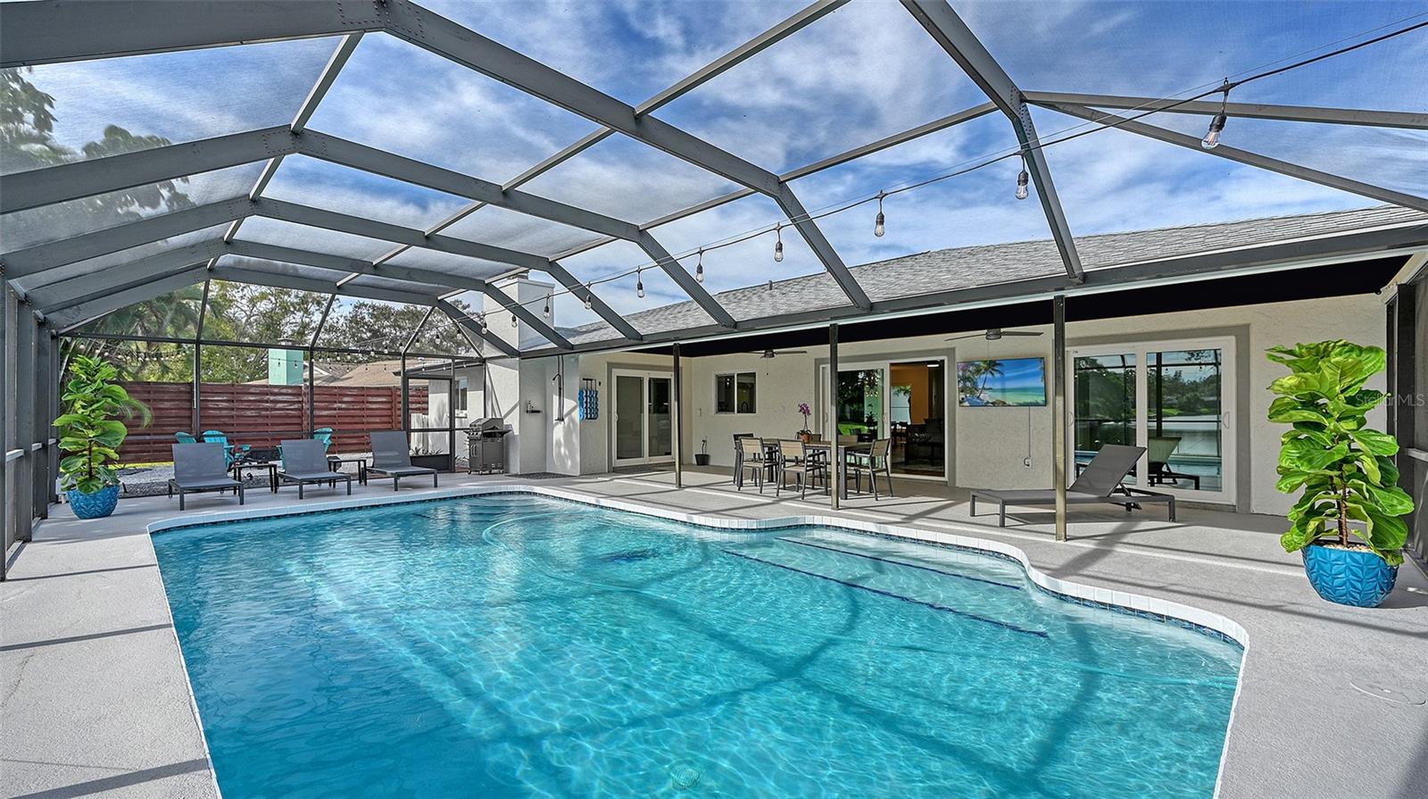 FOREST LAKES SOUTH - Residential Lease