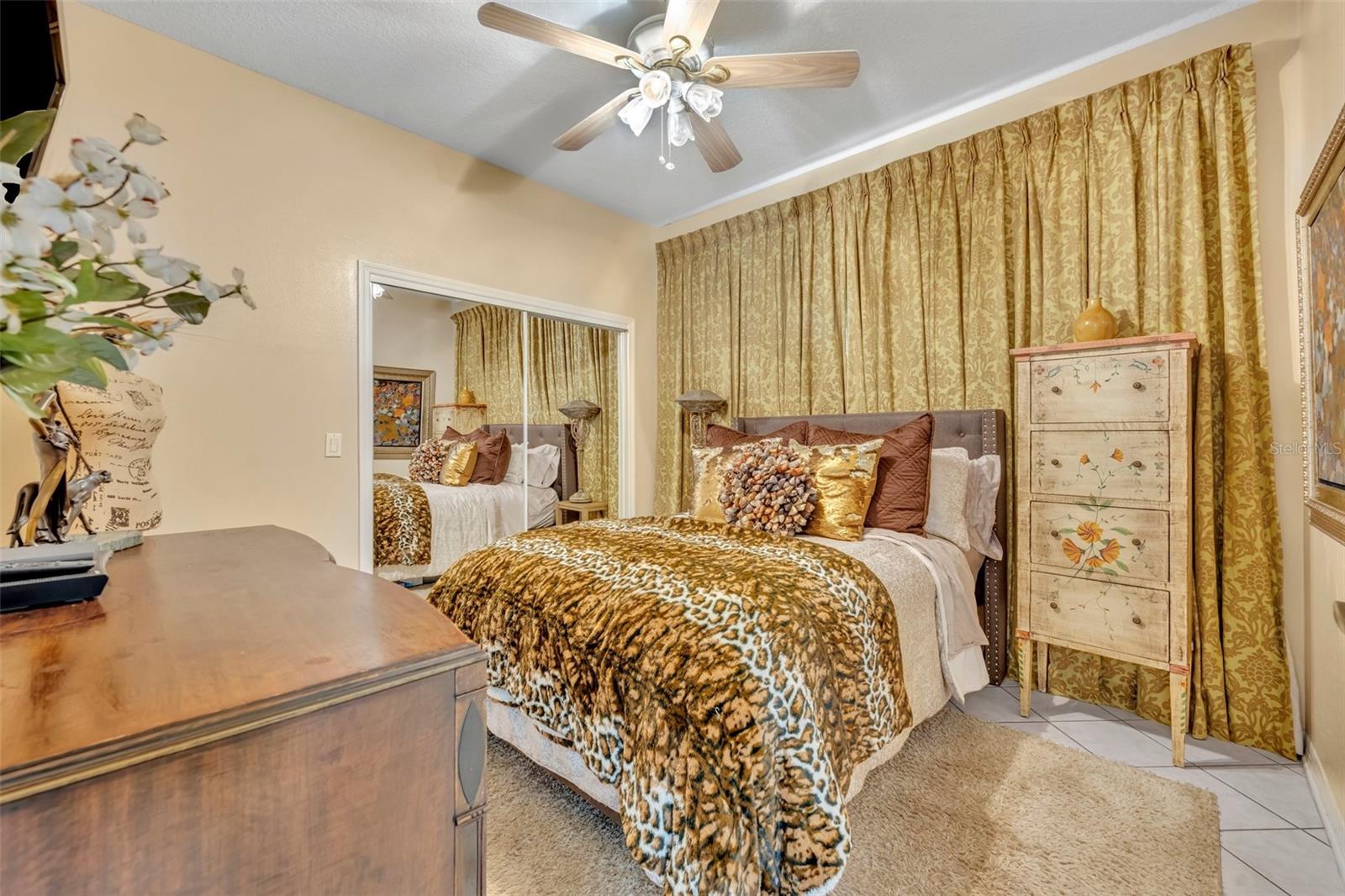 WOODLAND ESTATES - Residential