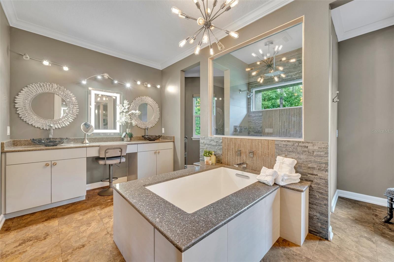 WOODLAND ESTATES - Residential