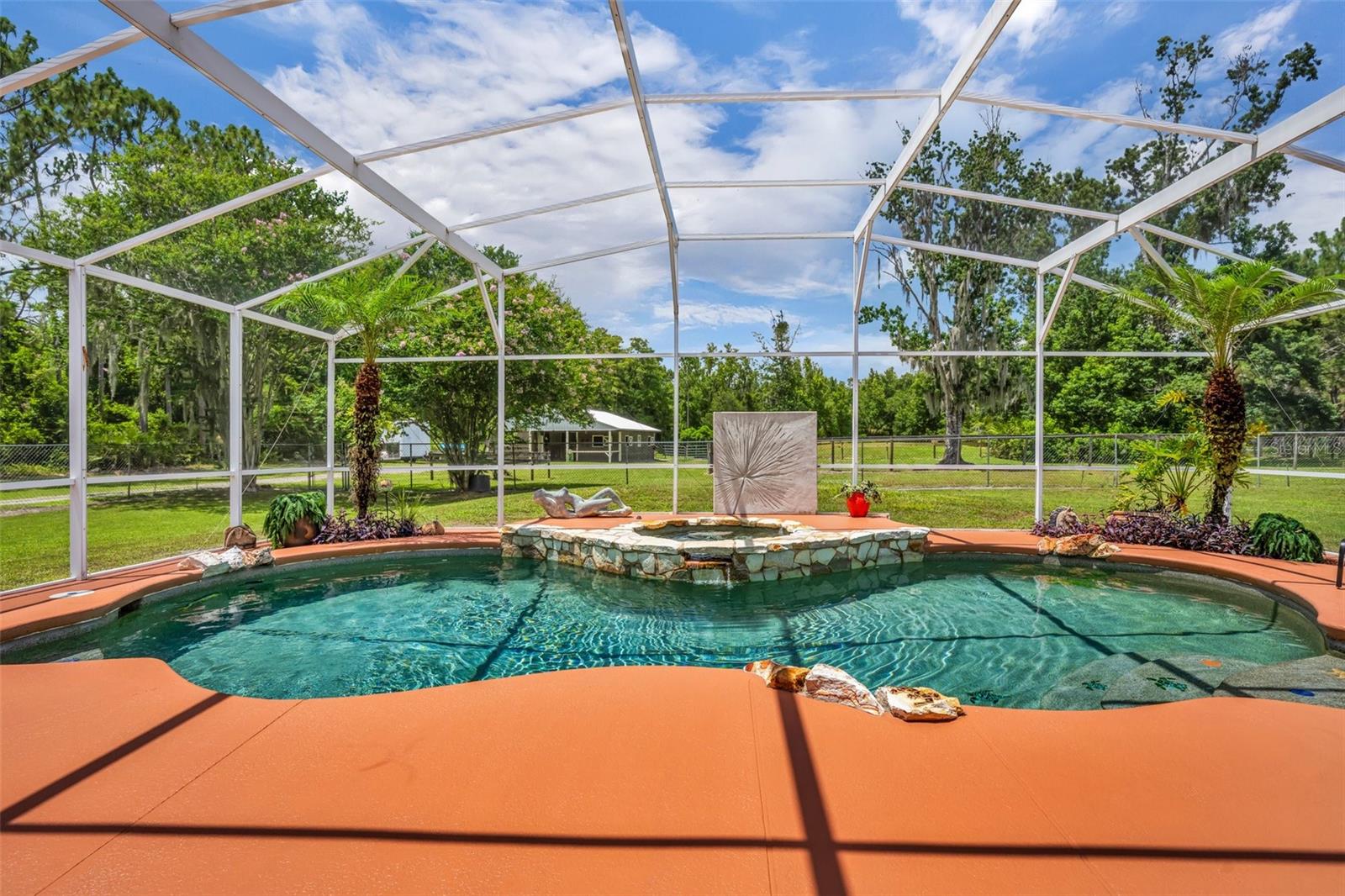 WOODLAND ESTATES - Residential