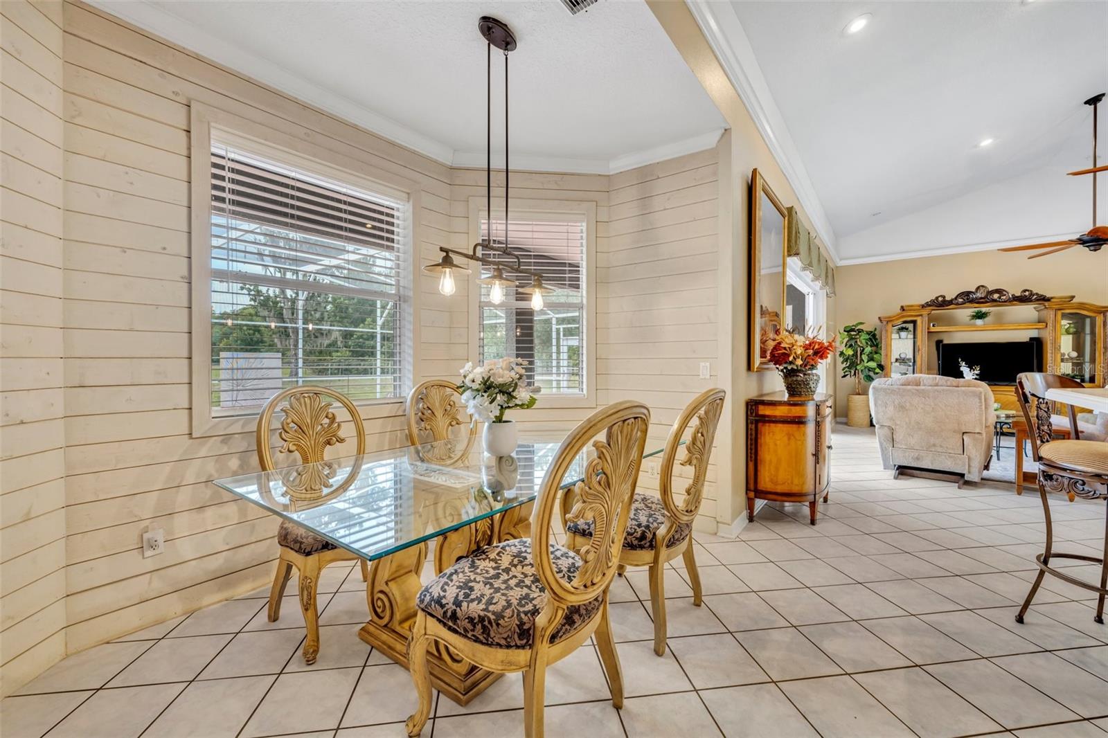 WOODLAND ESTATES - Residential