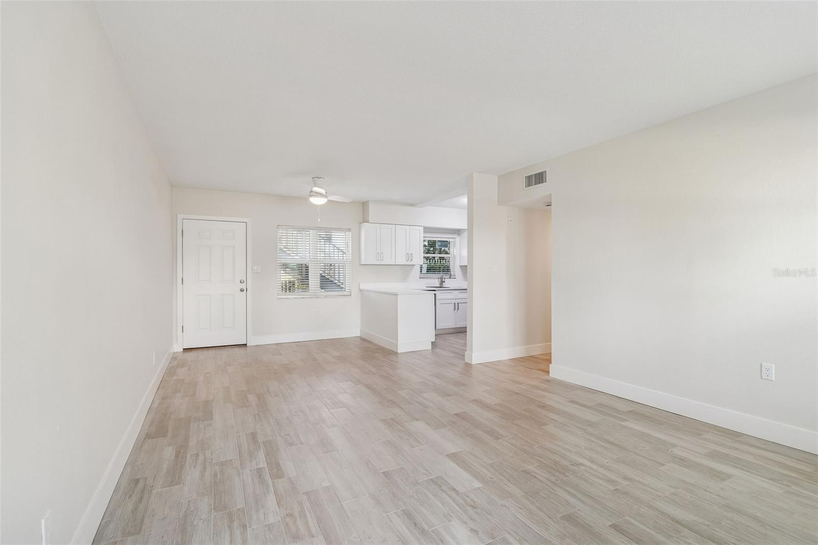 VENETIAN SHORES CONDO - Residential