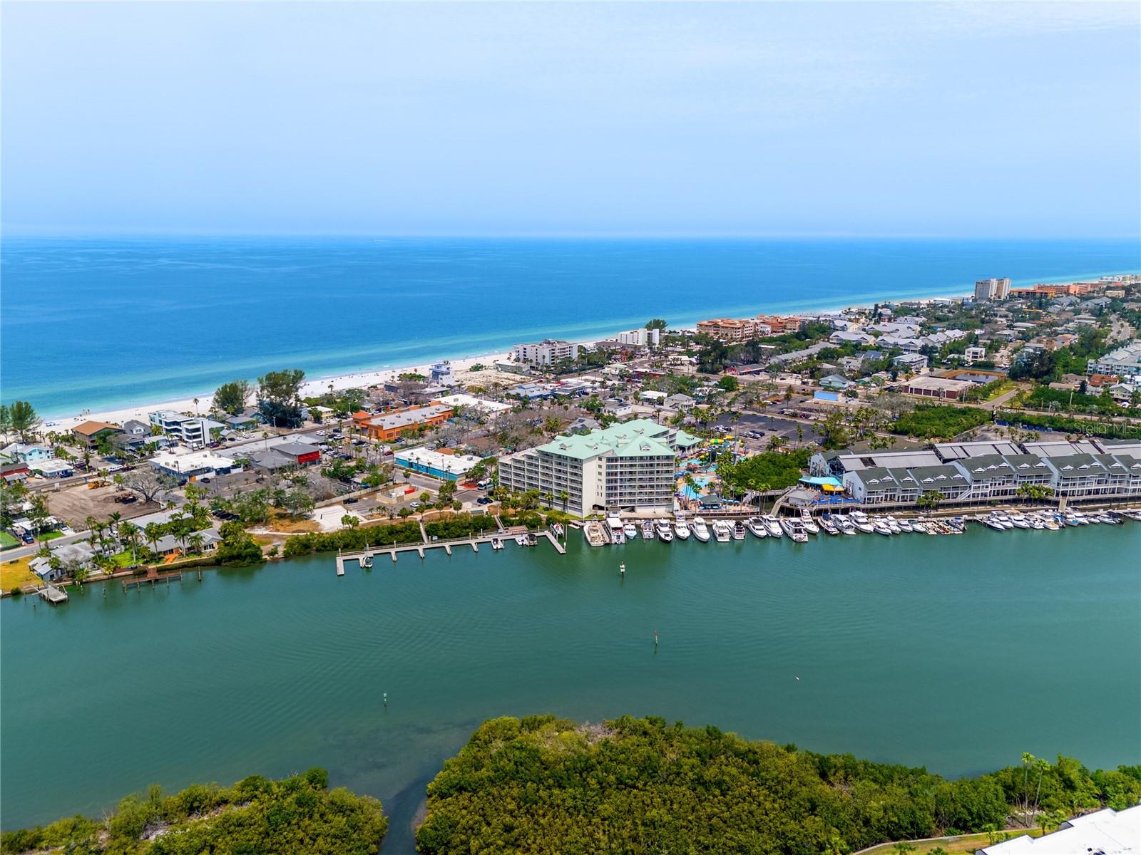 HARBOURSIDE AT MARKER 33 VACATION CONDO - Residential