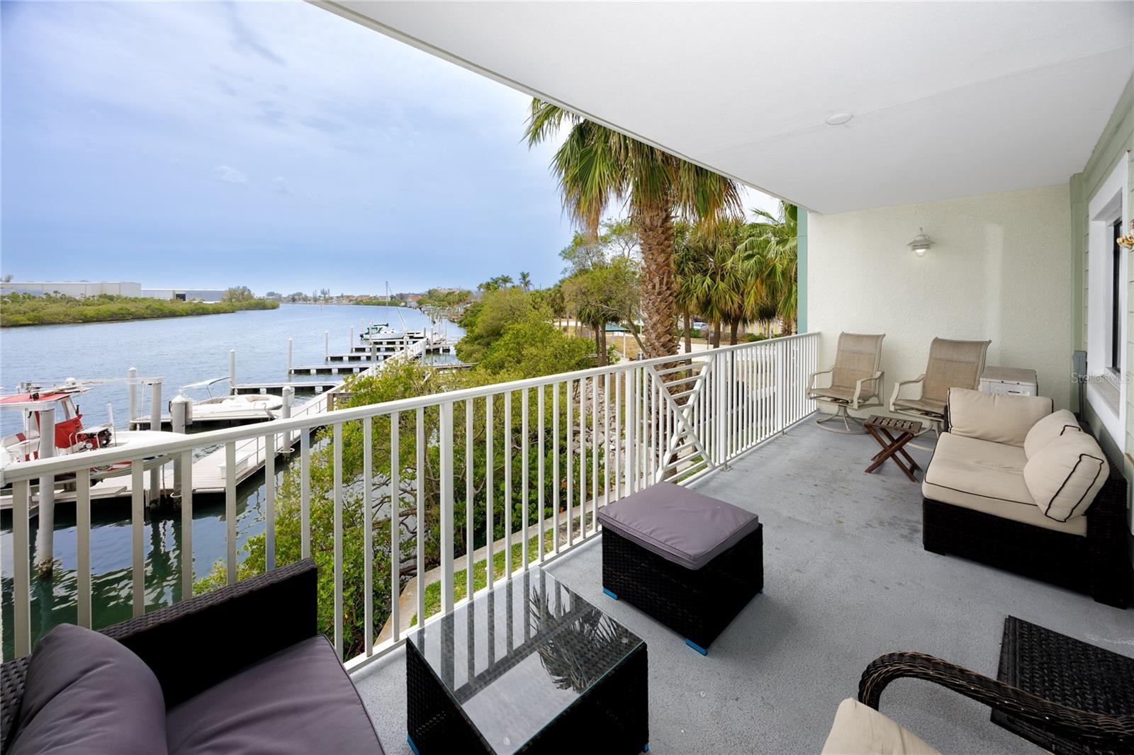HARBOURSIDE AT MARKER 33 VACATION CONDO - Residential