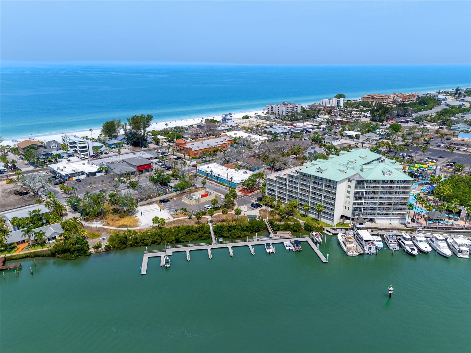 HARBOURSIDE AT MARKER 33 VACATION CONDO - Residential